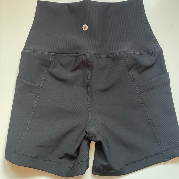 Brand new, never worn, 90 degree by Refkex ribbed shorts, size XS - Picture 2 of 3
